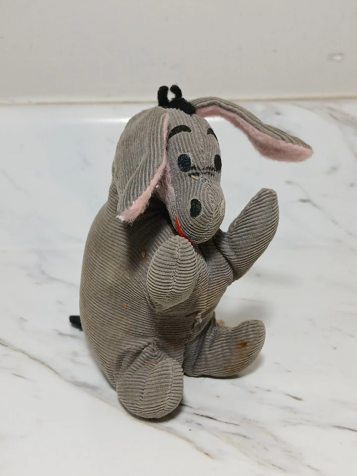 Peluche coleccionable vintage de los años 60 Eeyore Winnie The Pooh relleno de aserrín Foto 3 de 4