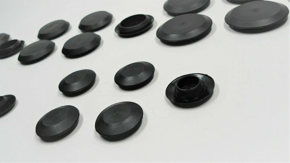 30 INTERIOR SCREWS & 25 SHEET METAL PLUGS! FOR VOLKSWAGEN TYPE 3 RABBIT VAN ETC - Image 4 of 4