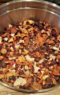    NEW! TEAVANA 2 OZ BERRY KIWI COLADA HERBAL SEALED TEA BAG! ONE OF MY FAVS!