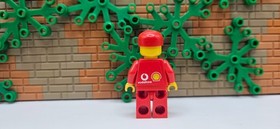 (S6 / 10 / 3) Lego Racer rac037s F1 Ferrari Engineer 3 Torso with Sticker 8144