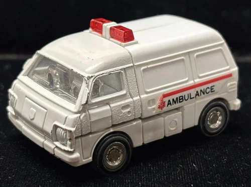 Vintage 1983 Bandai Tonka GoBots MR-15 Rest-Q Ambulance Transformer Very Clean!