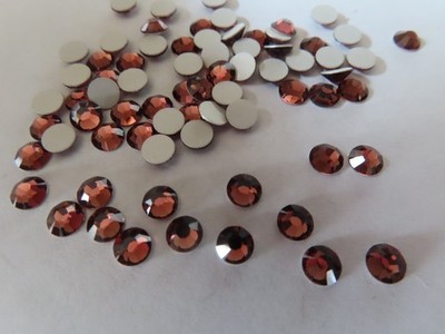 72 Preciosa MAXIMA Flatbacks 20ss Light Burgundy/foiled.