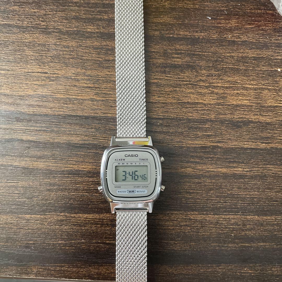 Casio LA670WE Digital Watch with Stylish Mesh Band