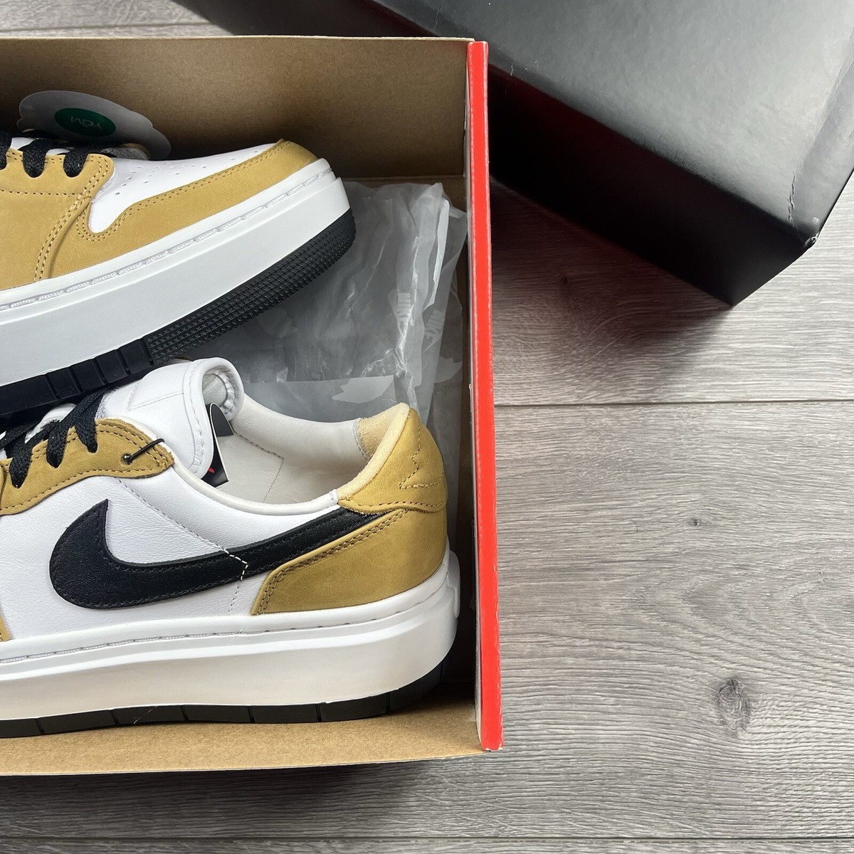 Air Jordan 1 Elevate Low Golden Harvest / Black / White