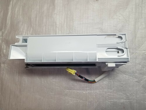OEM Samsung Refrigerator Ice Maker Assembly PN DA97-15217B - Picture 3 of 12