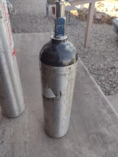 Medical Oxygen Cylinder Tank Empty Portable Size MD 425 Liter Capicity Pre-owned