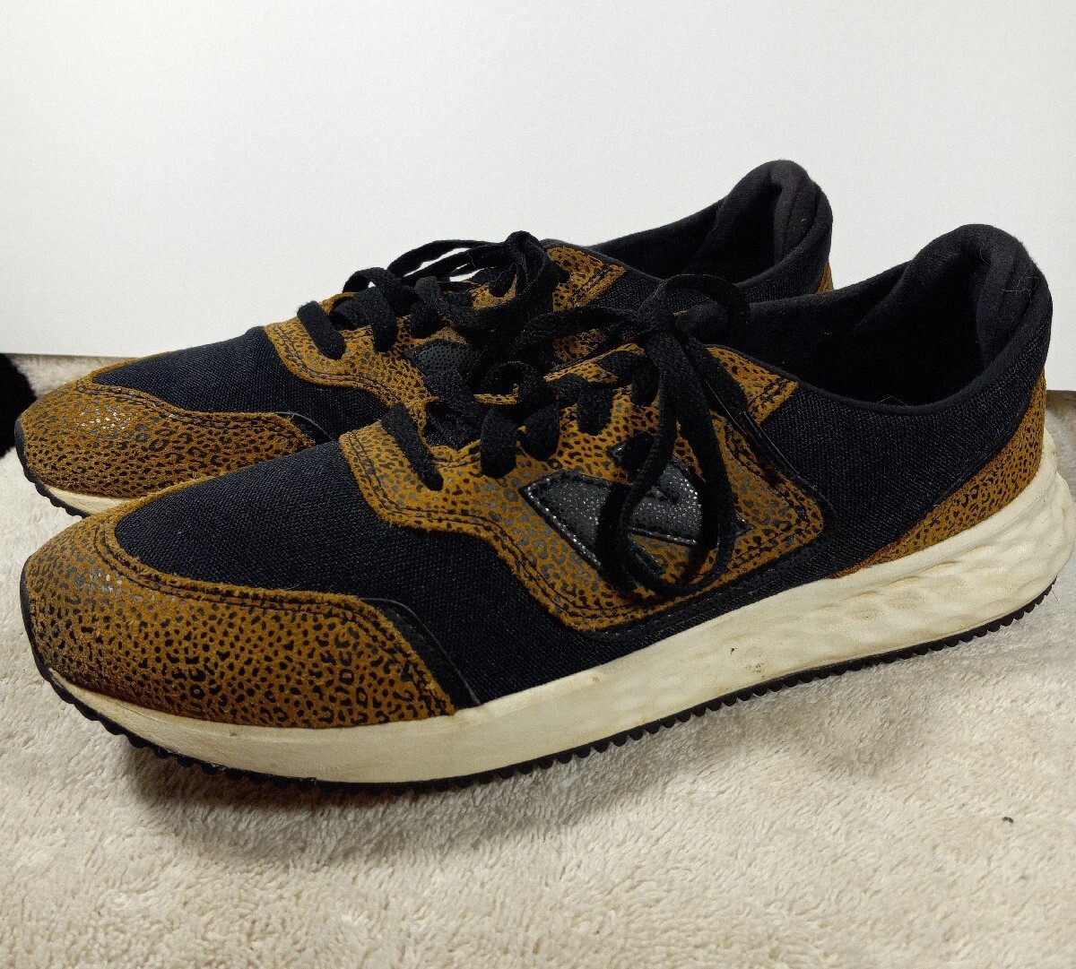 New Balance X70 Fresh Foam Leopard Animal Print Black Sneaker Womens Sz  EUC