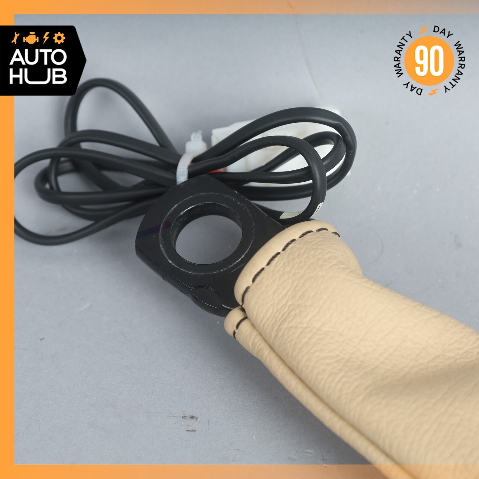 08-19 Maserati GranTurismo M145 Front Left or Right Seat Belt Buckle Beige OEM