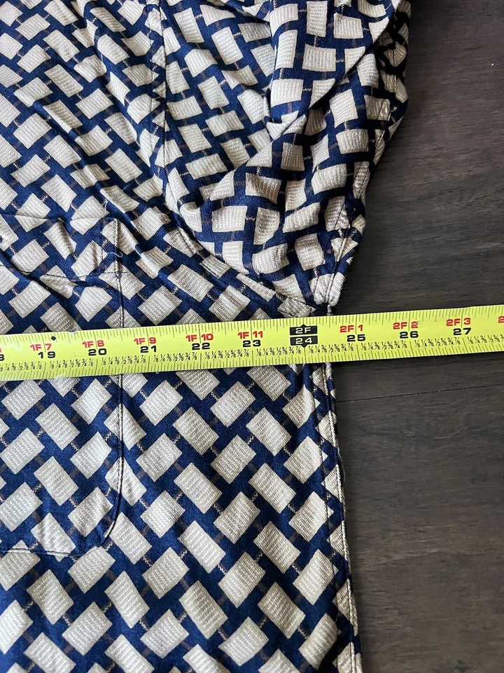 Claiborne Men’s Large Long Sleeve Button Up Geometric Green And Brown Pattern - Image 3 of 4