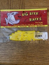 Big Bite Baits Curl Tail Grub Yellow