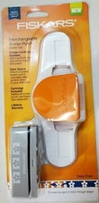 NEW FISKARS Interchangeable Border Punch Starter Set Daisy Chain