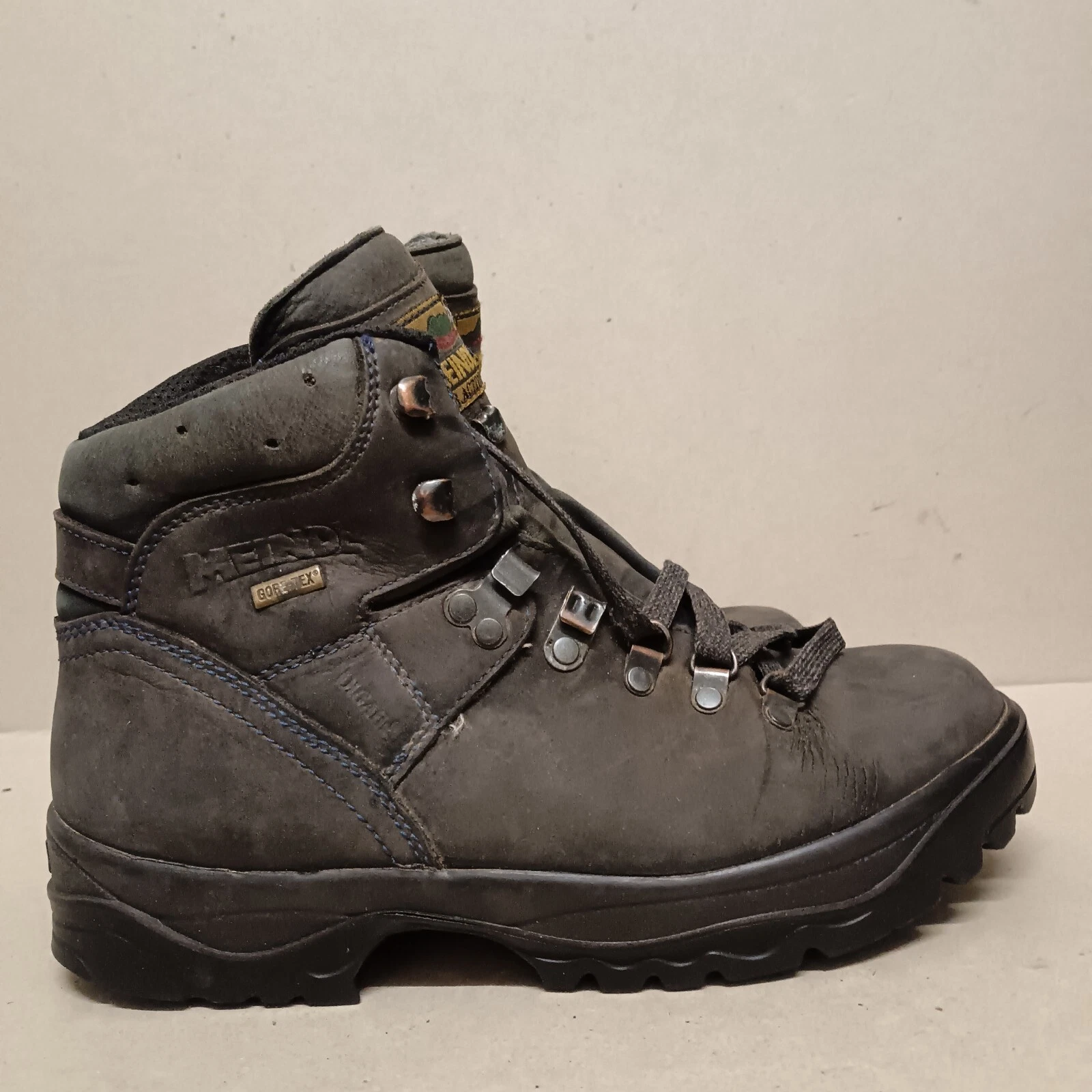 MEINDL GORETEX DIGAFIX WOMEN'S HIKING CAMPING BOOTS BROWN SIZE UK6 EU39
Opens in a new window or tab