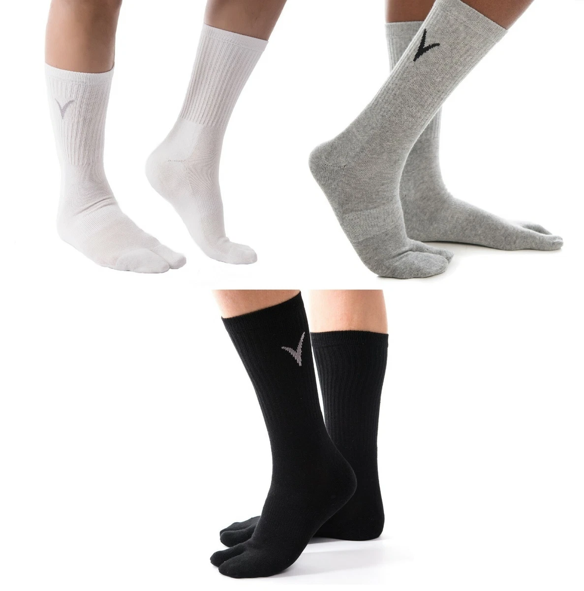 Toe socks shop and flip flops