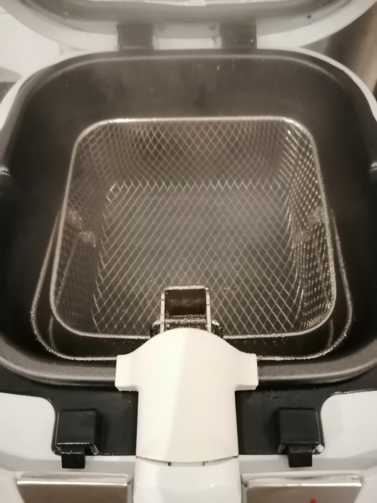 Breville VDF108 Easy Clean 2L Deep Fryer 798256078767 eBay