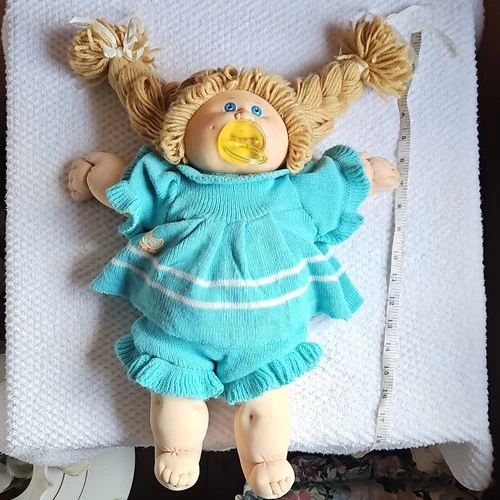 Cabbage Patch Kids Blonde Yarn Hair Blue Eyes Pacifier Play Doll G11 16 in 1978