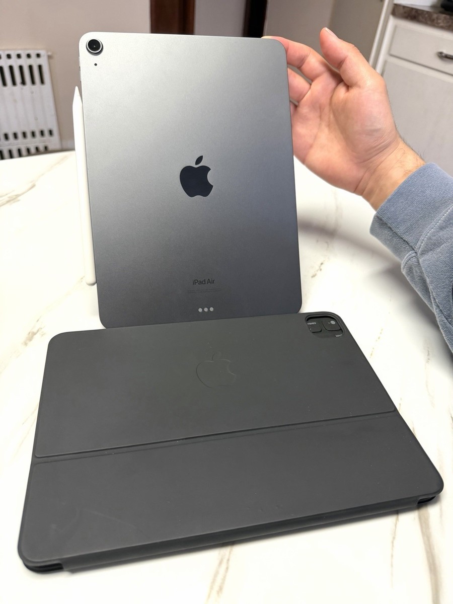 iPad Air 第5世代＋smart folio＋Apple pencil 2 Apple iPad Air 5th Gen M1 WiFi + Apple Pencil 2 + Smart Keyboard