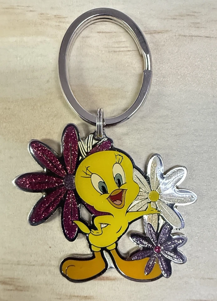 2000 Licensed Warner Bros. Taz Devil-Tweety Bird-Sylvester-Bugs Bunny Keychain - Image 2 of 4