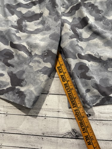 Fabletics Mens The Fundamental Short Sz S Grey Camo Stretch Gym Workout 7” Lined - Picture 9 of 19