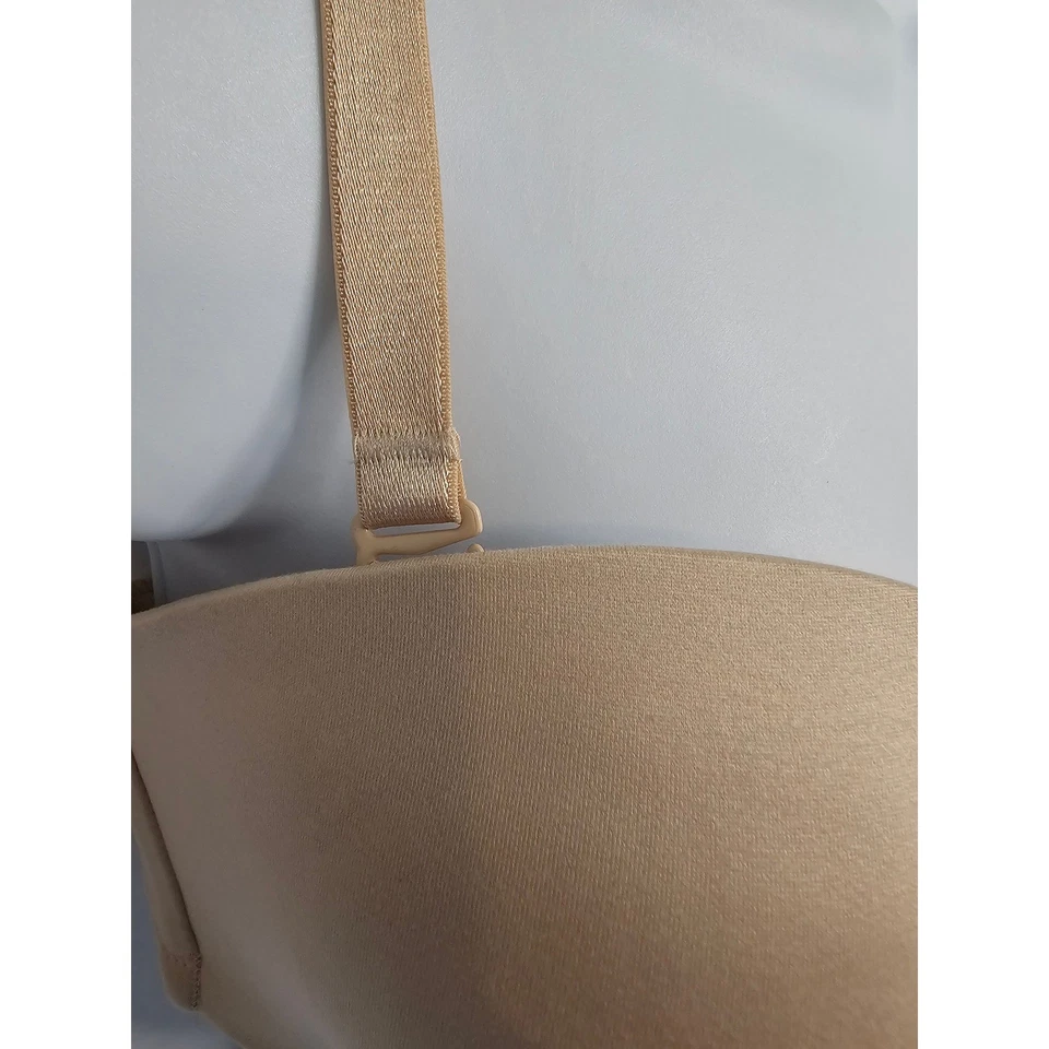 Sutiã Wacoal Staying Power 34DD sem alças bege conversível acolchoado sem fio - Imagem 4 de 4