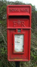 Photo 6x4 Close up, Elizabeth II postbox on A466, Hill Gate Postbox No. H c2019