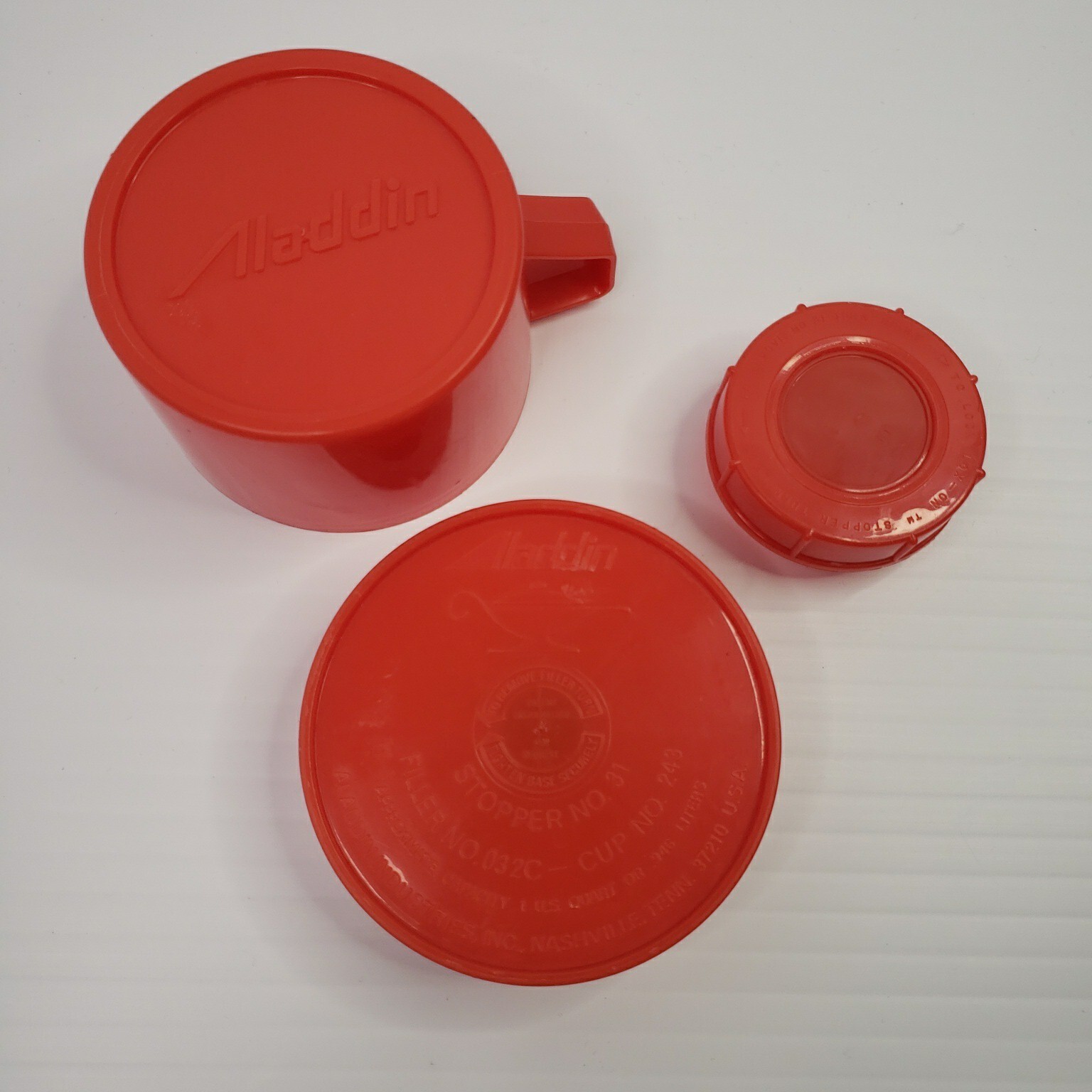 Vintage Aladdin 1 Quart Thermos Red Cup Lid Stopper For Plastic Thermos PARTS PC