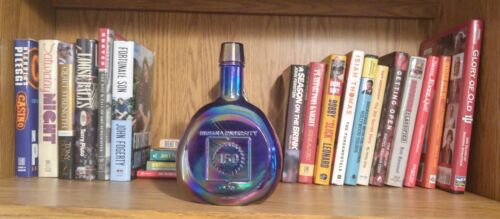 BELLISSIMO DECANTER IN VETRO INDIANA UNIVERSITY 150 ANNIVERSARIO - PRIMA EDIZIONE 1970 - Foto 2 di 11