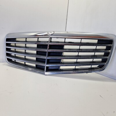 BE70* Mercedes Benz W211 Kühlergrill Chrom Schwarz A2118801683  