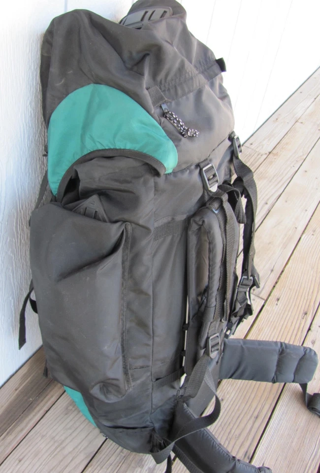 Mochila de Senderismo Stansport Vintage Negra Verde Aluminio Estancias 70-75 L NUEVA (CH) Foto 4 de 4