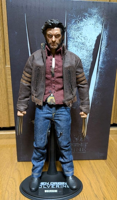 Hot Toys Movie Masterpiece X-Men Zero Wolverine 1/6 Action Figure