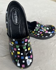 Easy Works by Easy Street Slip Resistant Clogs Geometric Black Size 8M
