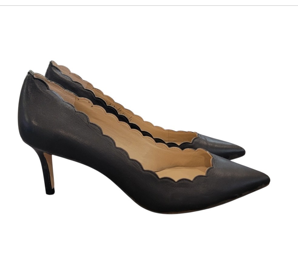 Lands' End Pointer Toe Black Leather Scalloped Pu… - image 1