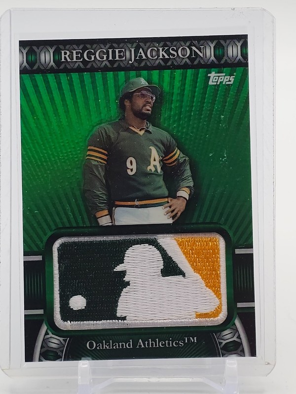 REGGIE JACKSON 2010 TOPPS MLB SILHOUETTED BATTER LOGOMAN PATCH GREEN /50 Q3403