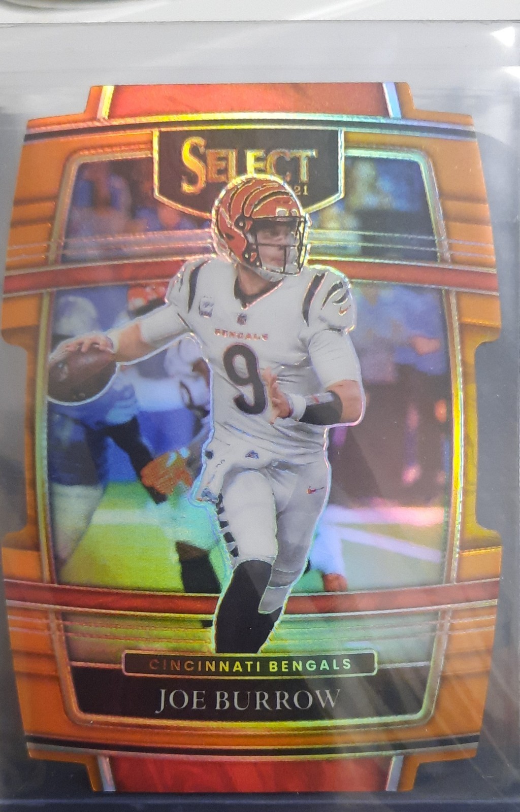 2021 Panini Select - Concourse Joe Burrow #9 Orange Prizm Die-Cut /249