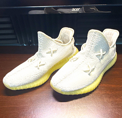 adidas Yeezy Boost 350 V2 Men s Low Top Lace-Up Sneakers White/Cream
