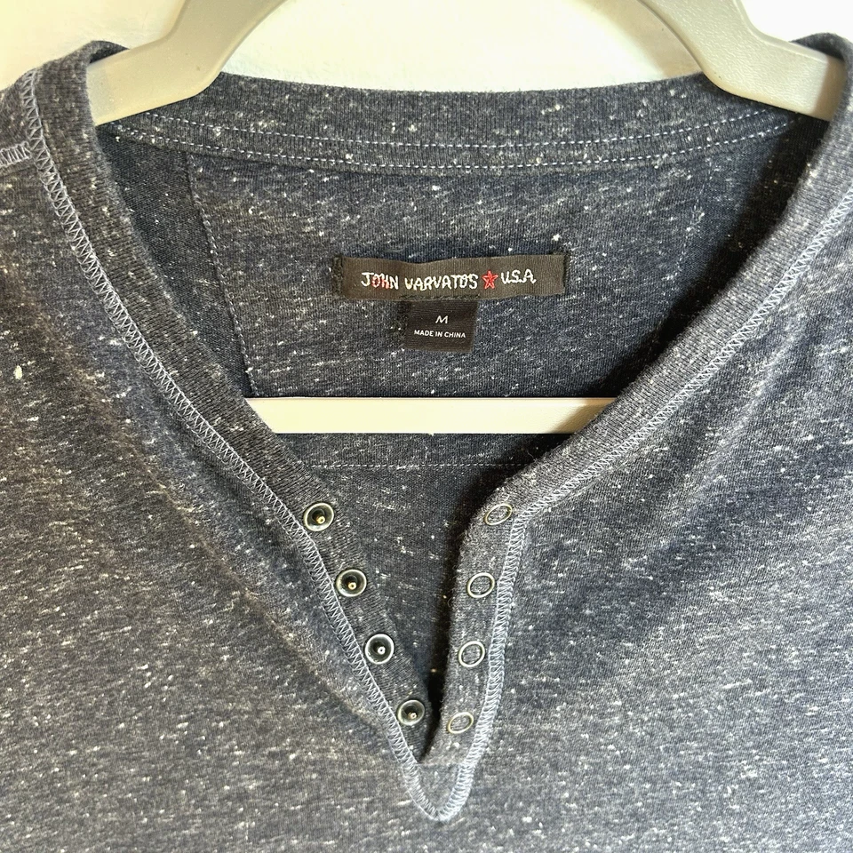 John Varvatos Star USA Men's Ocean Blue Waylon Burnout Snap Henley T-Shirt Sz M - Image 4 of 4