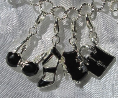 4 Charms Breloques Chaussures à Talons Avec Mousqueton - Métal Argenté Et Strass Translucide, Neufs, Pour Bijoux DIY