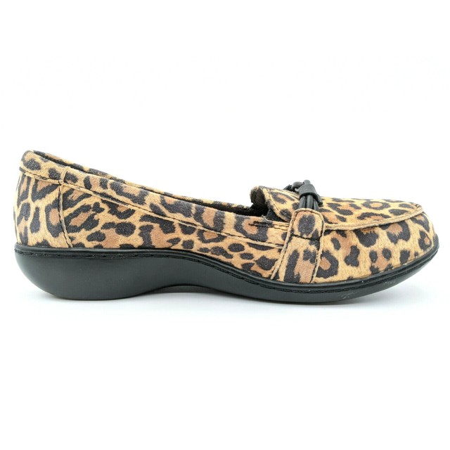 clarks leopard print flats