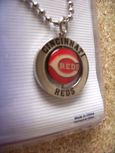Cincinnati Reds spinner logo / #1 Fan chain necklace