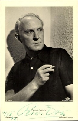 Ak Schauspieler Peter Voss, Portrait,  Zigarette, Autogramm - 10905201