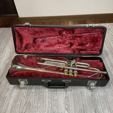 YAMAHA YTR-135 Trumpet Silver Color w/Hard Case Good 