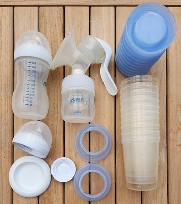 *** Philips Avent Natural Milchpumpe manuell + Stillset 29-teilig SCD221/00 ***