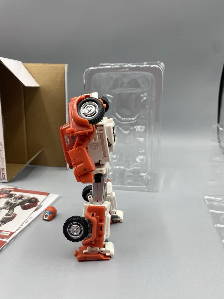 Boneco de ação Transformers Badcube metalúrgico liso - Imagem 4 de 4