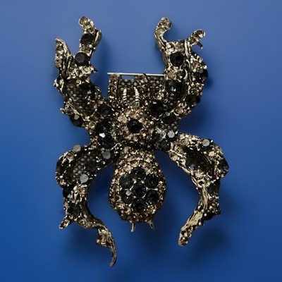 Silver Tone Spider Insect  Brooch Pin Pendant Blue Rhinestone Glass Costume