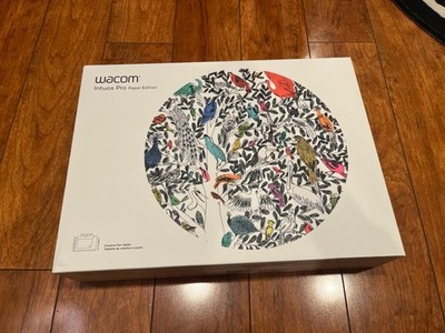 Wacom Intuos Pro Medium Paper Edition: Digital Graphic Drawing Tablet - Black 