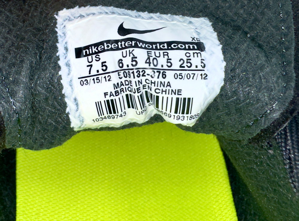 Nike Mercurial Victory III TF 509132-376 US7.5 UK6.5 Black Men's