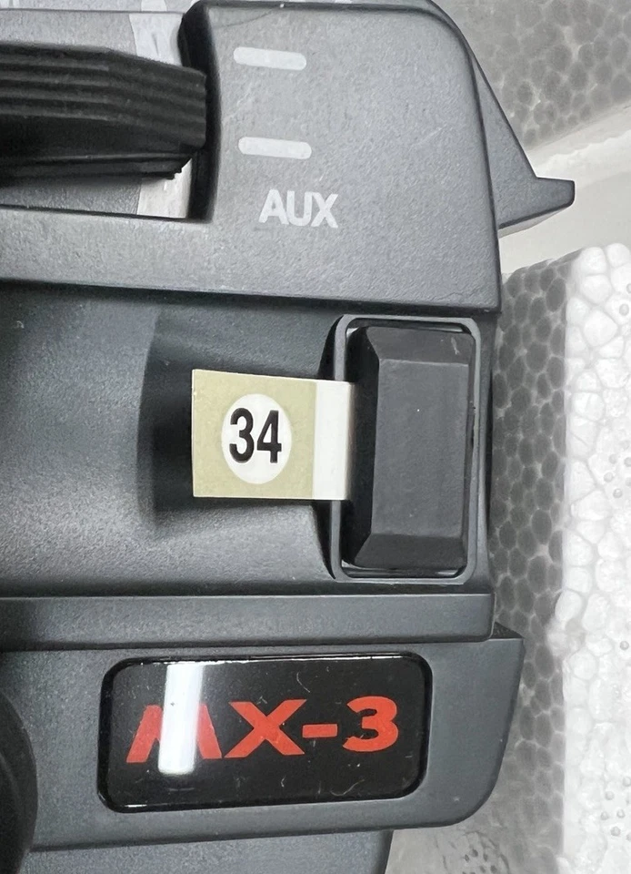 Sanwa Airtronics MX-3 RC Car Radio Control AMTransmitter CH34 29.965mhz - Used - image 3 of 4