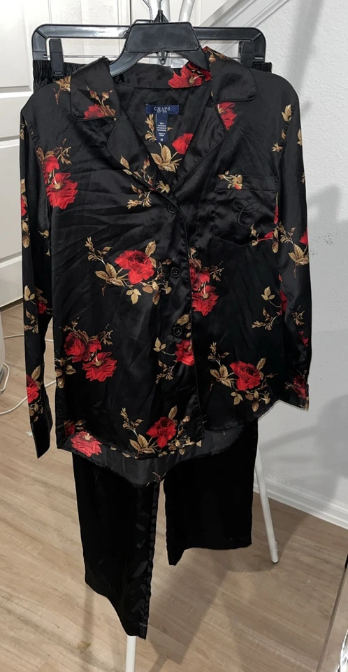 Chaps Women 2 piece Silky Red lounge wear Pant set PJ Sz M Red Floral - Image 4 of 4