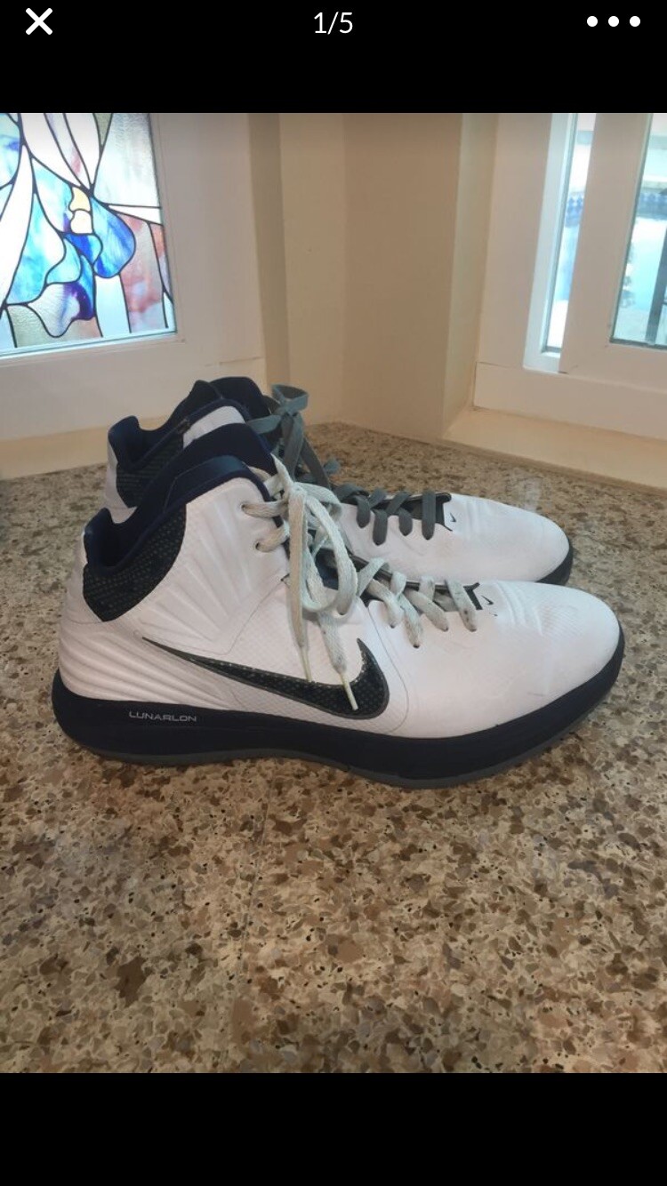 size 12 basketball shoes