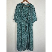 Showpo. Green ditsy floral front tie cut out plus size dress 