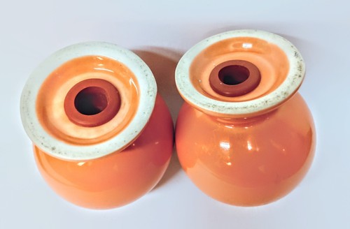 Orange Round Salt And Pepper Shakers Set Vintage Ceramic Porcelain Fiestaware - Picture 6 of 6